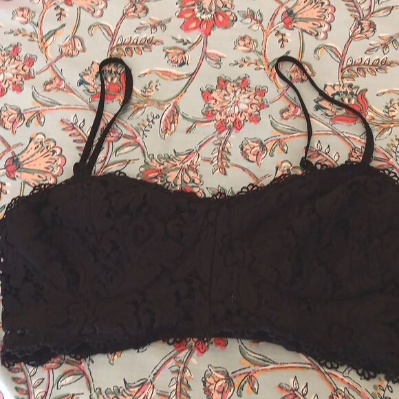 Club Monaco Black Sleeveless Top with Lace Bra for Underneath - Picture 6 of 13